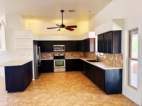 Kitchen - 4886 N Wolverine Pass Rd, Apache Junction, AZ 85119 photo 1 of 1