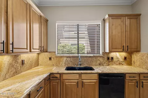 3424 E Lions St, Phoenix, AZ 85018 photo 8