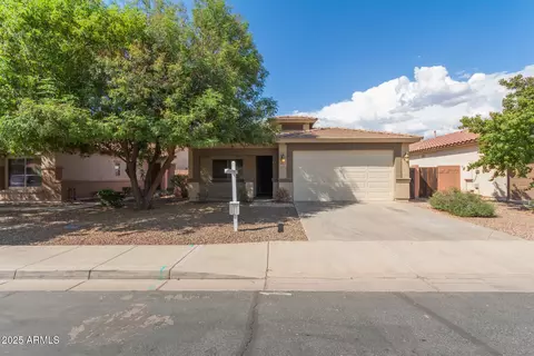 328 W Dragon Tree Ave, San Tan Valley, AZ 85140
