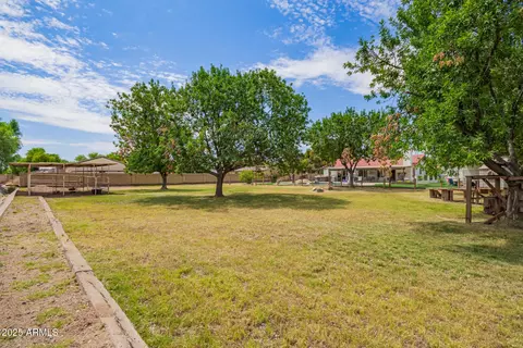 Exterior - 636 E Mesquite Ave, Gilbert, AZ 85296 photo 17 of 17