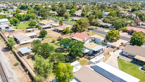 View/Area - 636 E Mesquite Ave, Gilbert, AZ 85296 photo 5 of 12