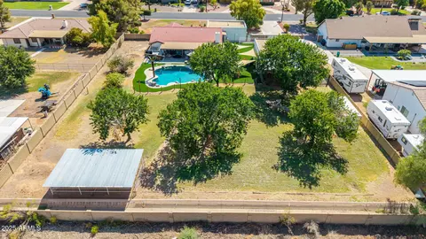 View/Area - 636 E Mesquite Ave, Gilbert, AZ 85296 photo 11 of 12