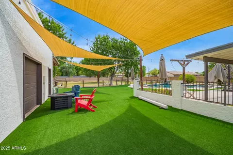 Exterior - 636 E Mesquite Ave, Gilbert, AZ 85296 photo 10 of 17