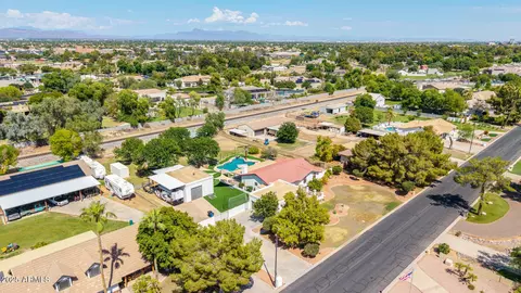View/Area - 636 E Mesquite Ave, Gilbert, AZ 85296 photo 1 of 12