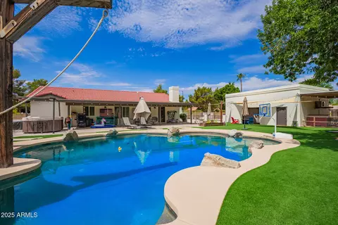 Exterior - 636 E Mesquite Ave, Gilbert, AZ 85296 photo 7 of 17