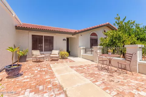 Exterior - 636 E Mesquite Ave, Gilbert, AZ 85296 photo 3 of 17
