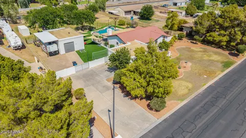 View/Area - 636 E Mesquite Ave, Gilbert, AZ 85296 photo 7 of 12