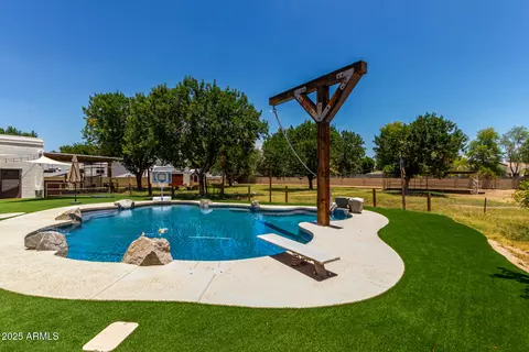 Exterior - 636 E Mesquite Ave, Gilbert, AZ 85296 photo 6 of 17