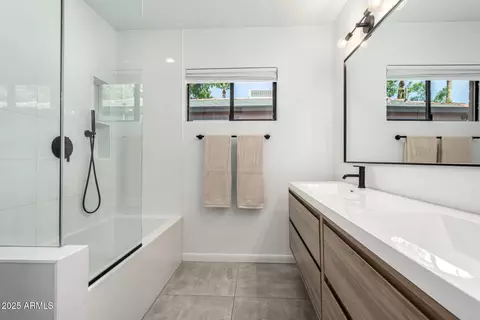 1126 E Lawrence Rd, Phoenix, AZ 85014 photo 24