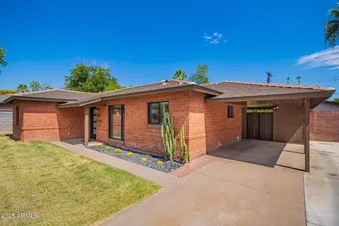 1126 E Lawrence Rd, Phoenix, AZ 85014 photo 5