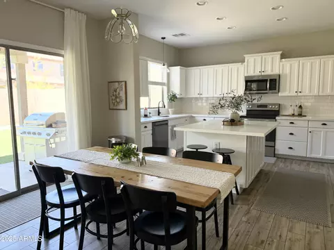Kitchen - 4498 E Dublin St, Gilbert, AZ 85295 photo 1 of 7
