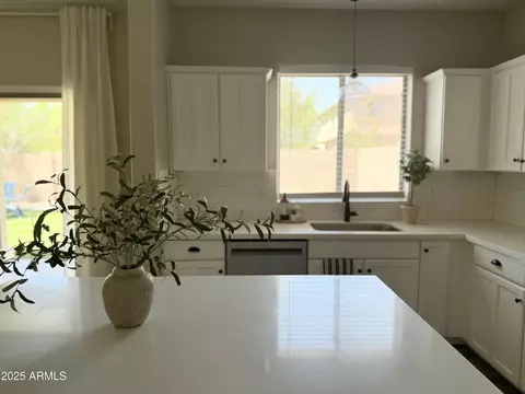 Kitchen - 4498 E Dublin St, Gilbert, AZ 85295 photo 3 of 7