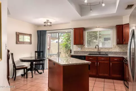 8817 S 51st St #1, Phoenix, AZ 85044