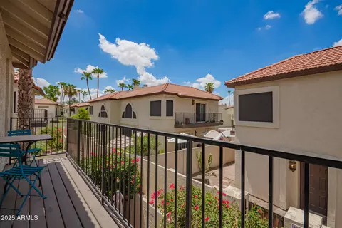 8817 S 51st St #1, Phoenix, AZ 85044