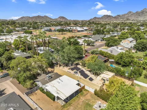 View/Area - 717 E Myrtle Ave, Phoenix, AZ 85020 photo 3 of 6