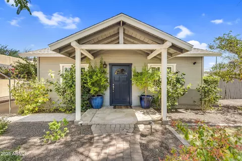 Exterior - 717 E Myrtle Ave, Phoenix, AZ 85020 photo 2 of 12
