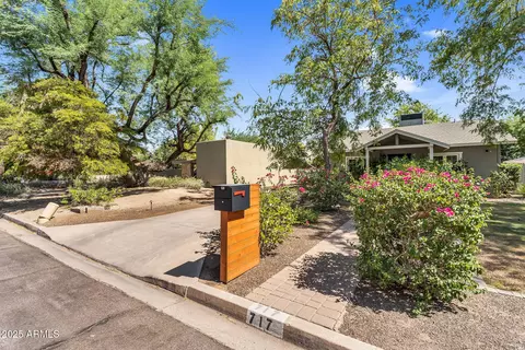 Exterior - 717 E Myrtle Ave, Phoenix, AZ 85020 photo 4 of 12
