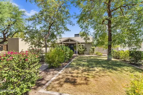 Exterior - 717 E Myrtle Ave, Phoenix, AZ 85020 photo 3 of 12