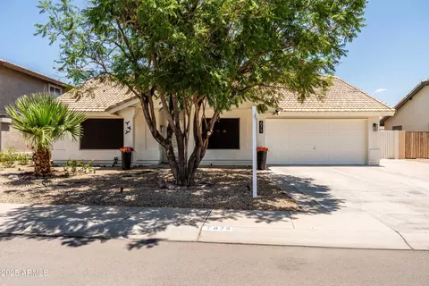 875 S Sunset Ct, Chandler, AZ 85225