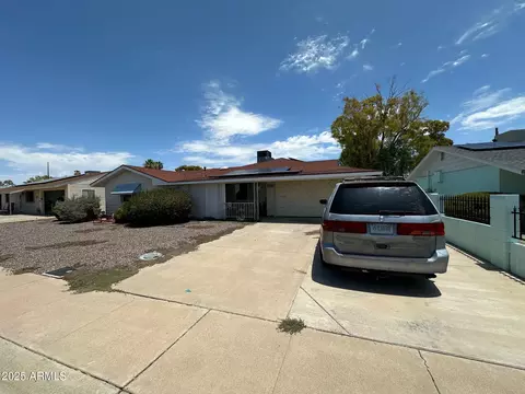 12035 N Cherry Hills Dr, Sun City, AZ 85351