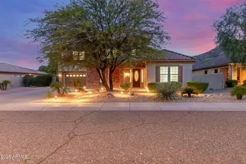5811 W Bonanza Ln, Phoenix, AZ 85083