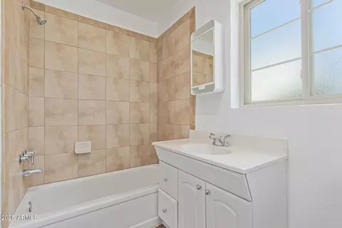 1250 E Bethany Home Rd #4, Phoenix, AZ 85014 photo 11