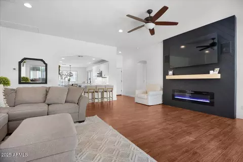 2499 Erie Ct, Gilbert, AZ 85295 photo 2