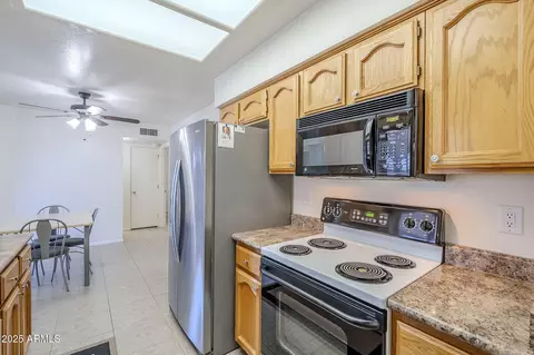 Kitchen - 8202 E Naranja Ave, Mesa, AZ 85209 photo 5 of 6