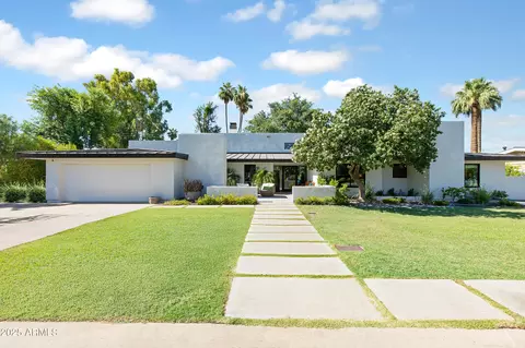 Exterior - 123 E Wagon Wheel Dr, Phoenix, AZ 85020 photo 1 of 9
