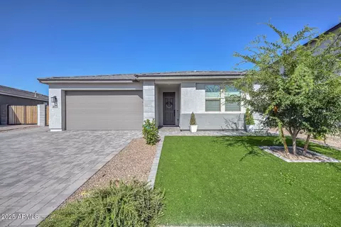 26428 N Thornhill Dr, Peoria, AZ 85383
