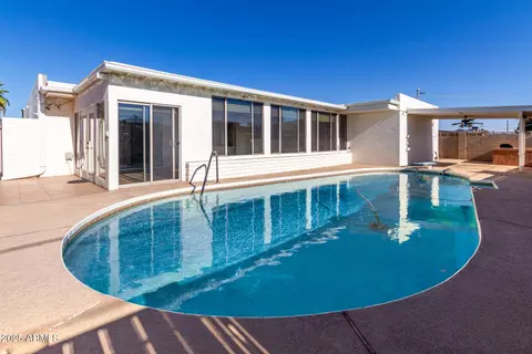 Exterior - 5654 N 39th Ave, Phoenix, AZ 85019 photo 2 of 3