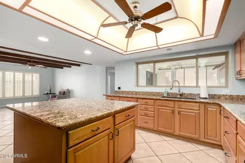 Kitchen - 5654 N 39th Ave, Phoenix, AZ 85019 photo 3 of 3