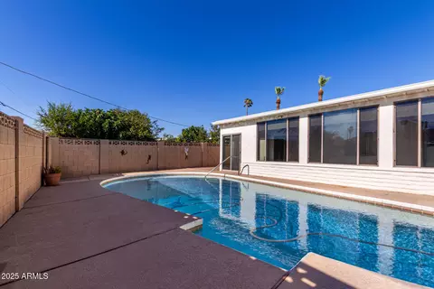 Exterior - 5654 N 39th Ave, Phoenix, AZ 85019 photo 3 of 3