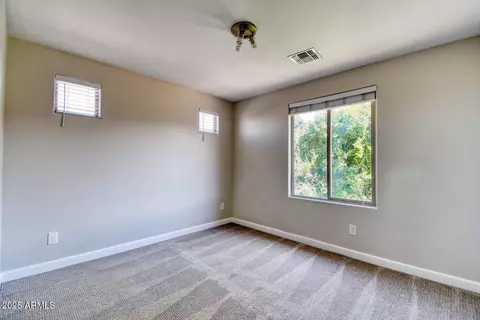2721 E Dunbar Dr, Phoenix, AZ 85042 photo 8