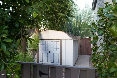 Exterior - 442 S Burk St, Gilbert, AZ 85296 photo 3 of 4