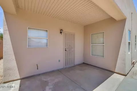Exterior - 1440 E Saint Catherine Ave, Phoenix, AZ 85042 photo 4 of 7