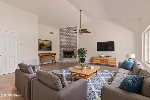 Living - 3425 E Rosemonte Dr, Phoenix, AZ 85050 photo 4 of 6