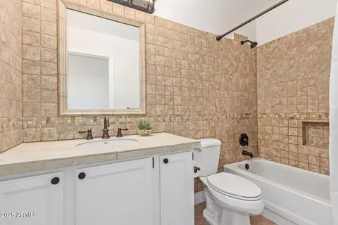 Bath - 3425 E Rosemonte Dr, Phoenix, AZ 85050 photo 3 of 3