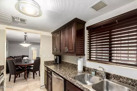913 E Beryl Ave, Phoenix, AZ 85020 photo 7