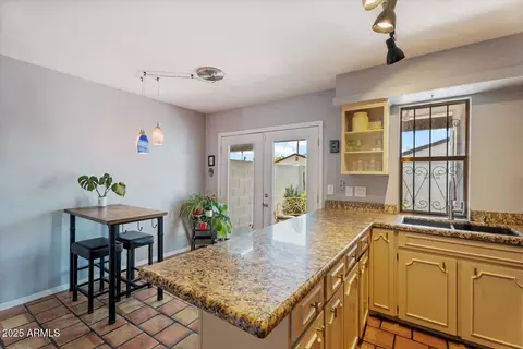 Kitchen - 6348 N 7th Ave #15, Phoenix, AZ 85013 photo 4 of 4