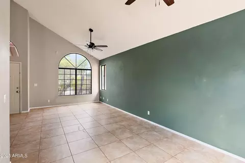 Living - 401 S Ocean Dr, Gilbert, AZ 85233 photo 4 of 6