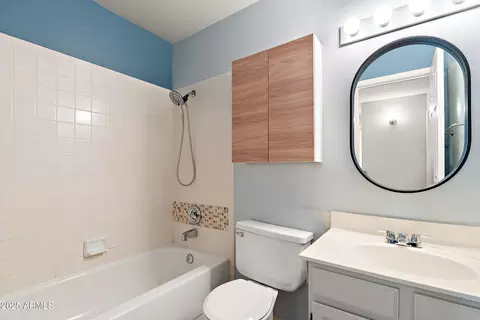 Bath - 401 S Ocean Dr, Gilbert, AZ 85233 photo 2 of 3