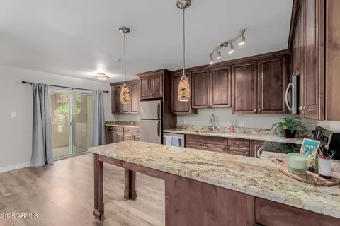 5525 E Thomas Rd #H1, Phoenix, AZ 85018