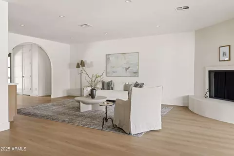 505 E Rose Ln, Phoenix, AZ 85012 photo 12