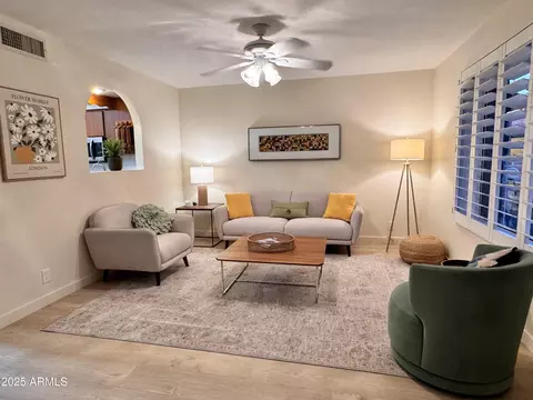 2064 S Farnsworth Dr #93, Mesa, AZ 85209