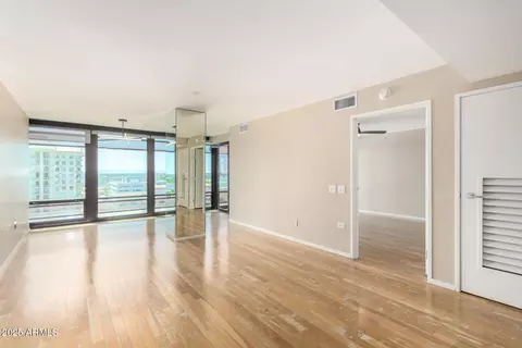 Living - 4808 N 24th St #1127, Phoenix, AZ 85016 photo 5 of 6