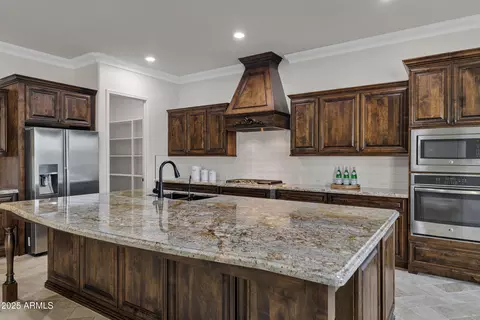 Kitchen - 3076 E La Costa Dr, Gilbert, AZ 85298 photo 2 of 8