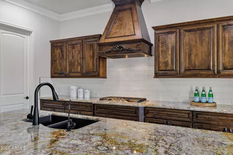 Kitchen - 3076 E La Costa Dr, Gilbert, AZ 85298 photo 5 of 8