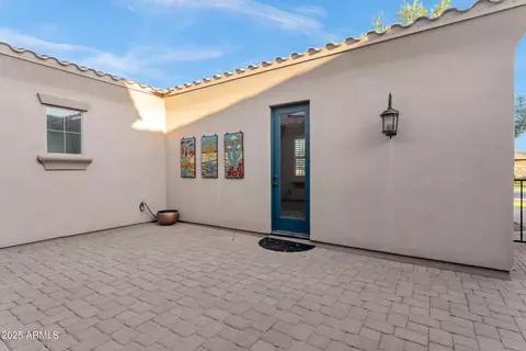Exterior - 3076 E La Costa Dr, Gilbert, AZ 85298 photo 5 of 12