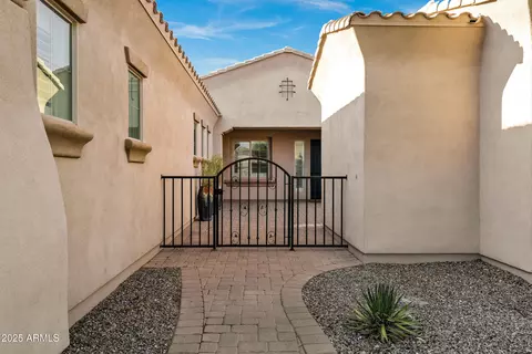 Exterior - 3076 E La Costa Dr, Gilbert, AZ 85298 photo 2 of 12
